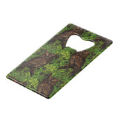 Eigendom van de eikenboom, groen en bruin creditkaart flessenopener (Achterkant Gekanteld)