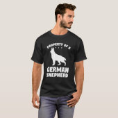 Eigendom van een Duitse Herdershond Dier Hond T-shirt (Voorkant volledig)