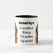Eigendom van een Ruby Cavalier King Charles Spanie Mok (Midden)