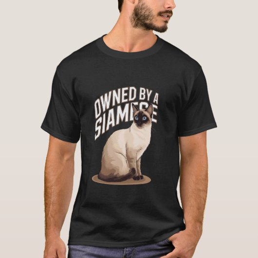 Eigendom Van Een Siamese Kat Eigenaarschap Trots T-shirt (Voorkant)