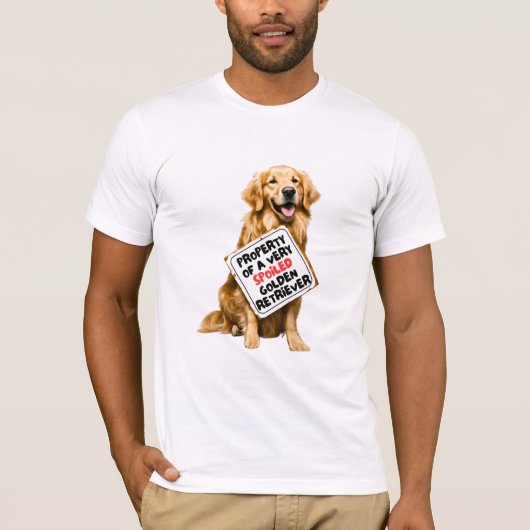 Eigendom van een verwende Golden Retriever T-shirt (Voorkant)