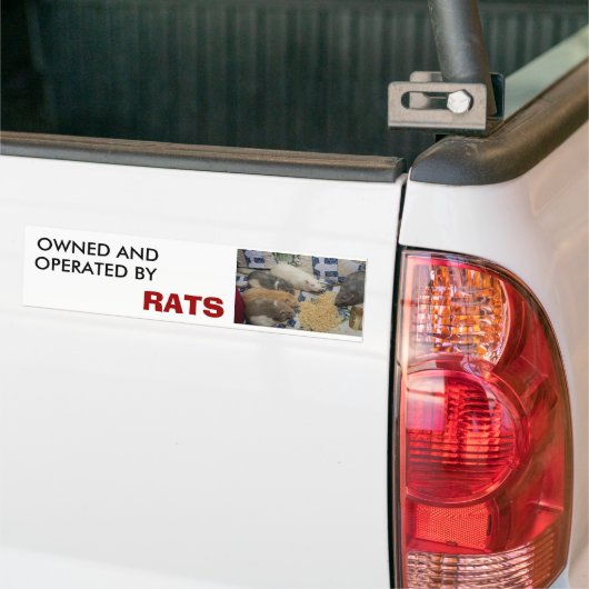 eigendom van en geëxploiteerd door RATS Bumpersticker (Op Truck)
