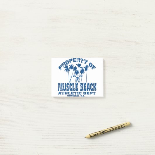 Eigenschap van spierstrand post-it® notes (Op bureau)