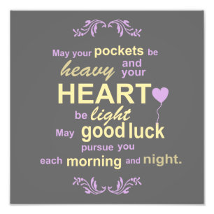 Eigentijdse Typografie het Iers die in Grijs Foto Afdruk