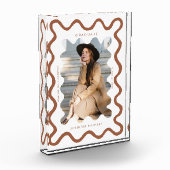 Eigenzinnige Terracotta Wavy Line Afstuderen Keeps Fotoblokken (Links)