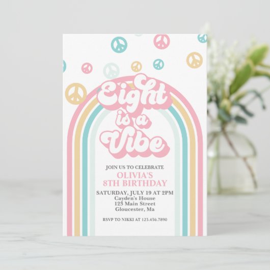 Eight is a Vibe Retro Zomer Regenboog Uitnodiging (Staand voorkant)