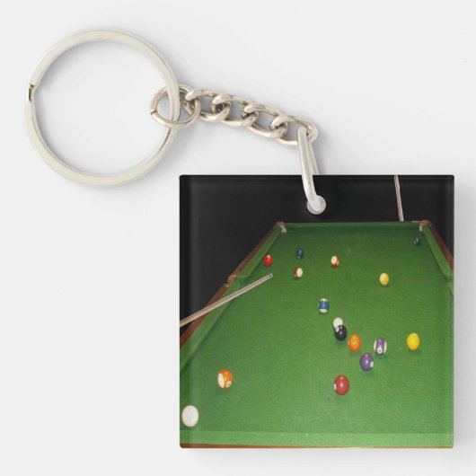 Eightball tafel olieverf met ballen en aanwijzinge sleutelhanger (voorkant)
