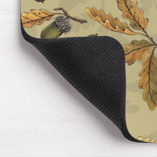 Eikels en eikenbladeren op ecru muismat (Hoek)