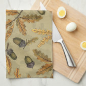 Eikels en eikenbladeren op ecru theedoek (Quarter Fold)