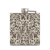 Eiken takken en bladeren, damast patroon in een br heupfles (Achterkant)