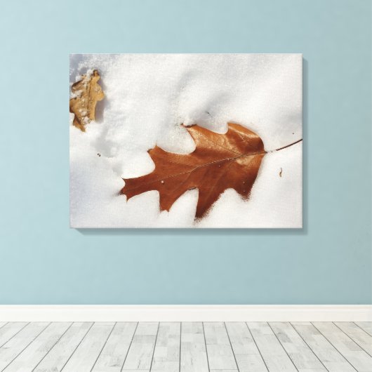 eikenblad op de sneeuw canvas afdruk (Insitu (Houten vloer))