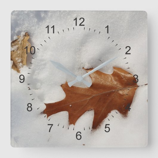 eikenblad op de sneeuw vierkante klok (Voorkant)