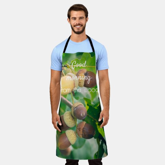 eikenvertakkingen met eikels schort (Gedragen)