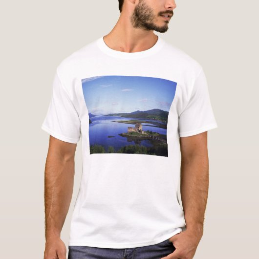 Eilean Donan Castle, Dornie, Highlands T-shirt (Voorkant)