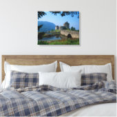 Eilean Donan Castle, Highlands, Schotland 2 Canvas Afdruk (Insitu (Slaapkamer))