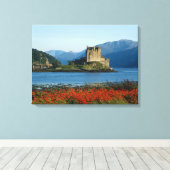 Eilean Donan Castle, Highlands, Schotland 3 Canvas Afdruk (Insitu (Houten vloer))