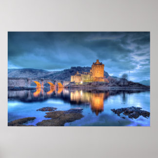 Eilean Donan Castle in Night grenless Poster