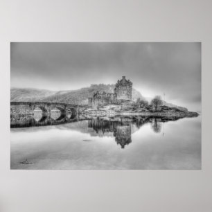 Eilean Donan Castle in Scotland (Zwart-wit) Poster