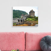 Eilean Donan Castle, Loch Duich - Schotland, Veren Canvas Afdruk (Insitu (Woonkamer))