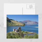 Eilean Donan Castle onder een blauw Briefkaart (Voorkant / Achterkant)