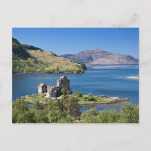 Eilean Donan Castle onder een blauw Briefkaart