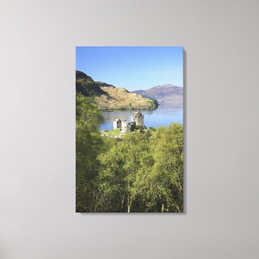 Eilean Donan Castle, Schotland. De beroemde Eilean Canvas Afdruk (Voorkant)