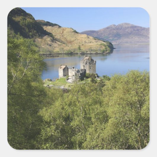 Eilean Donan Castle, Schotland. De beroemde Eilean Vierkante Sticker (Voorkant)