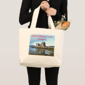 "Eilean Donan Castle" — Schotland Grote Tote Bag (Voorkant (product))