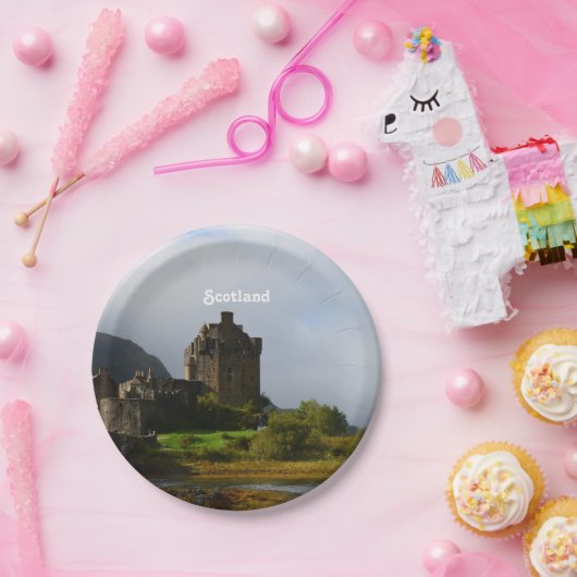 Eileen Donan Castle in het vroege najaar Papieren Bordje (Feest)