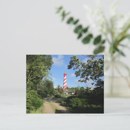 Ein Leuchtturm vor dem Haus Briefkaart (Staand voorkant)