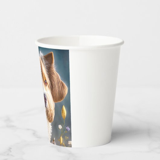 Ein süßer Hund mit Goldschmuck Papieren Bekers (Links)