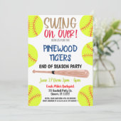 Einde-seizoen softbalfeest uitnodiging (Staand voorkant)