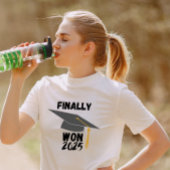 Eindelijk Afstuderen gewonnen T-shirt
