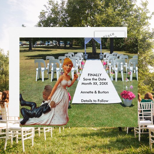 Eindelijk Bewaar de datum Grappig Interraciaal Paa Aankondigingskaart