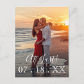 Eindelijk een eenvoudige bruiloft waarop de datum aankondigingskaart (Voorkant)