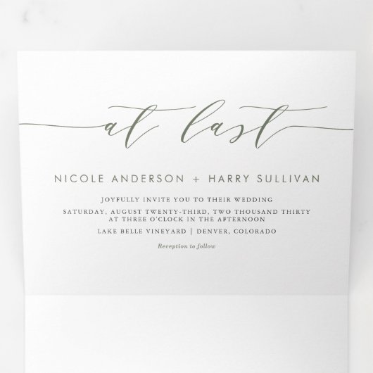 Eindelijk een groene minimalistische scriptbruilof drieluik uitnodiging (Binnenzijde eerst)