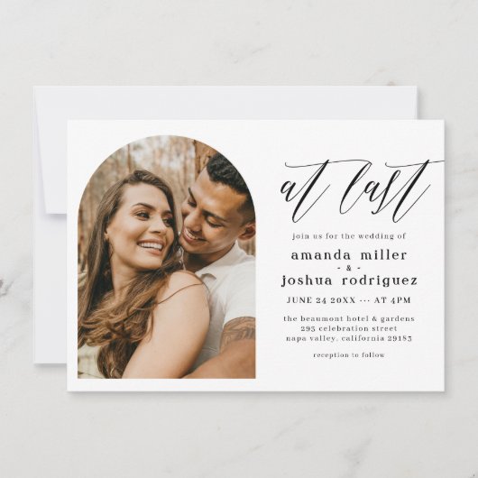 Eindelijk | Eenvoudige Elegant Boho Arch-foto brui Kaart (Voorkant)