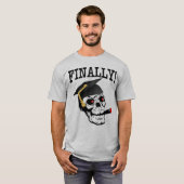 EINDELIJK! Funny Afstuderen T-shirt met schedel (Voorkant volledig)