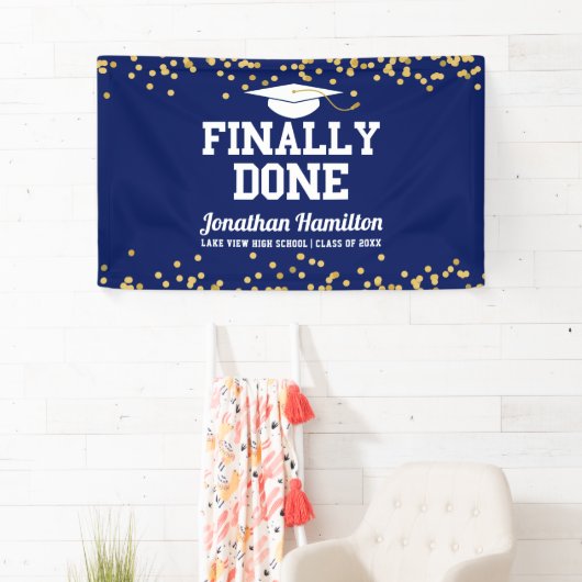 Eindelijk gedaan Navy Blue Graduation Party Spandoek (Insitu)