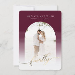 Eindelijk Gold Script Burgundy Armed-foto Save The Date