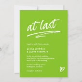 Eindelijk Lime Groene Typografie Moderne Bruiloft Kaart (Voorkant)