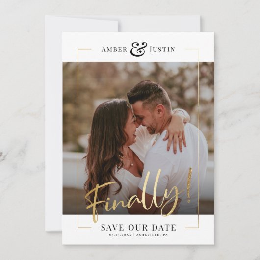 Eindelijk! | Modern Gold Square Photo Elegant Fun Save The Date (Voorkant)