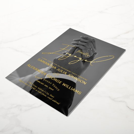 Eindelijk verloofd met Script 2 Photo Engagement P Folie Uitnodiging (Gedraaid)