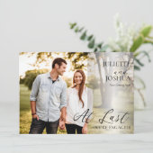 Eindelijk zijn we het Foto Verloving Announcemen. Aankondiging (Staand voorkant)