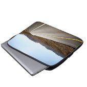 eindeloze straat | Woestijnberg Laptop Sleeve (Voorkant onderkant)