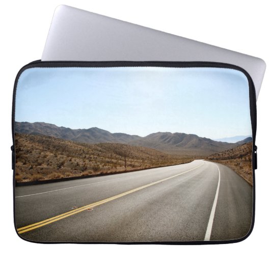 eindeloze straat | Woestijnberg Laptop Sleeve (Voorkant)
