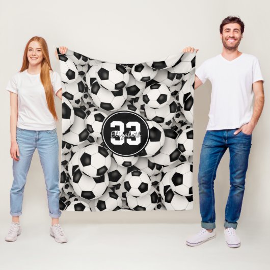 eindeloze voetballen fleece deken (In situ)