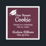 Eindfeest One Smart Cookie Feest Maroon Wit Servet<br><div class="desc">afstudeerfeest papieren servetten,  klas van 2024 feest eenheid,  aangepast behandel cadeautje neem mee cadeau,  one smart cookie gepersonaliseerd 2025,  aangepaste viering aanpassen phd jd,  masters verpleegkundige ma ms md,  afstudeerfeest vieren jurist leraar,  medisch bachelor arts verpleegkunde,  middelbare school universiteit mba,  kleuterschool cpa midden maroon wit</div>