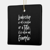 ejemplo de liderazgo keramisch ornament (Links)