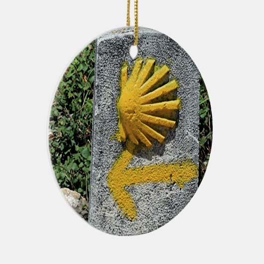 El Camino schelp en pijltje, Spanje Keramisch Ornament (Rechts)